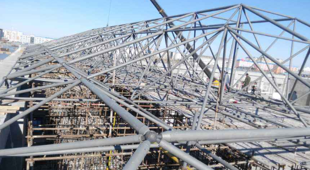 九台细数网架装配中抉择应用钢结构对室第的优势